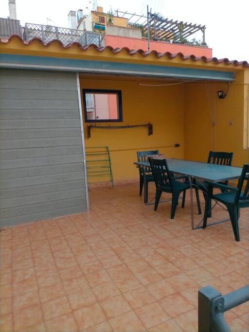 Preciosa Casa De 2 Pisos A 50 Metros De La Playa Villa Canet De Mar Exterior photo